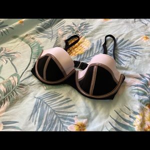 🌴Victoria Secret Bikini Top🌴
